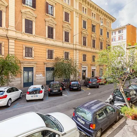New Vatican Big Apartment - Romedreamhome-2
